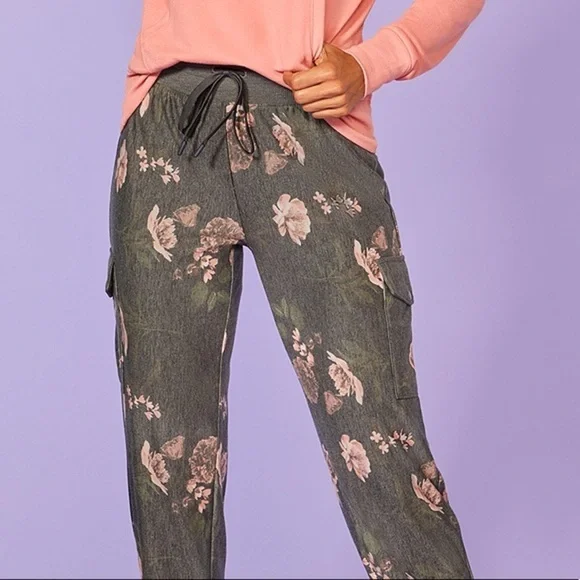 Marika Mauve Glow Romantic Floral 27'' Joggers - Picture 3 of 7
